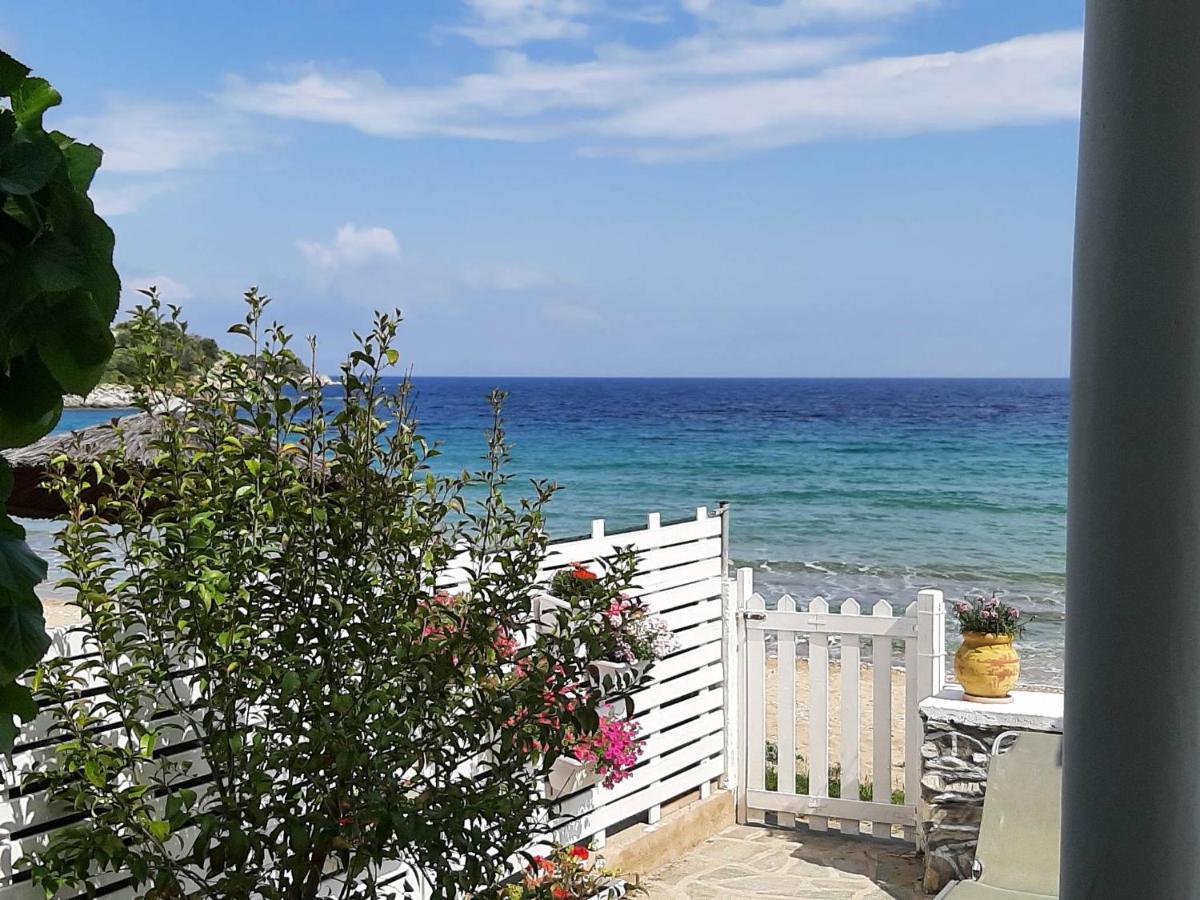 House Kokkalas On The Beach Pyrgadikia Exteriör bild