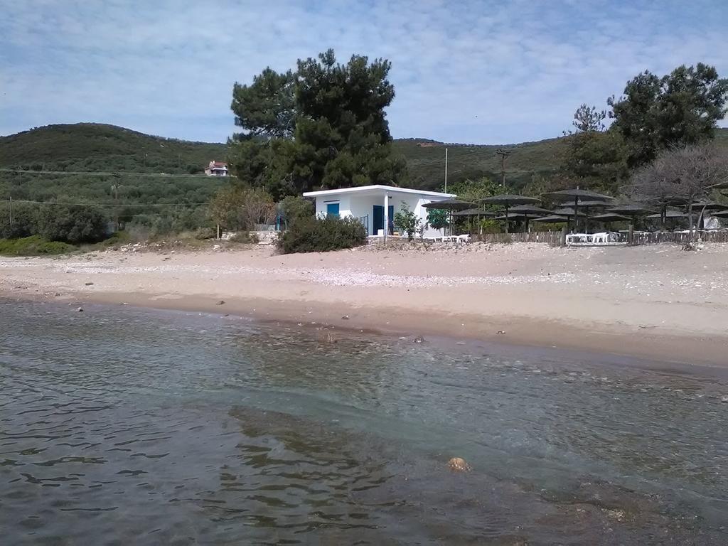 House Kokkalas On The Beach Pyrgadikia Exteriör bild